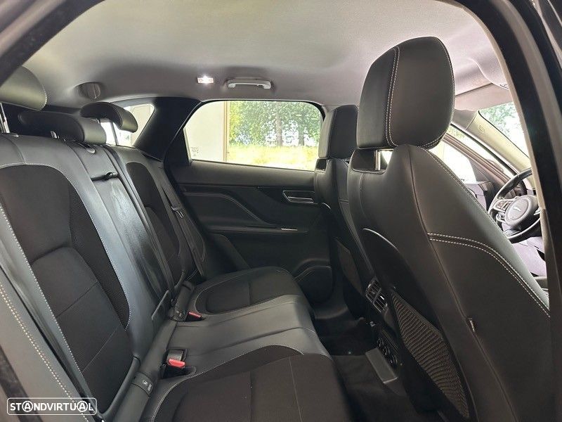 Jaguar F-Pace 20d AWD Aut. R-Sport - 33