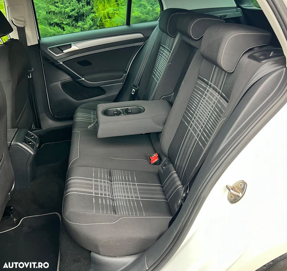 Volkswagen Golf 1.4 TSI BlueMotion Technology Lounge - 8