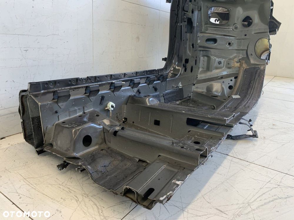 Ćwiartka Przednia Lewa Przód Ly9T Podłużnica Słupek Próg Audi A5 F5 8W 17R - 12
