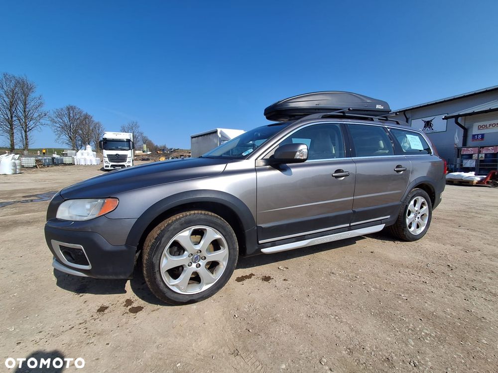 Volvo XC 70 - 4