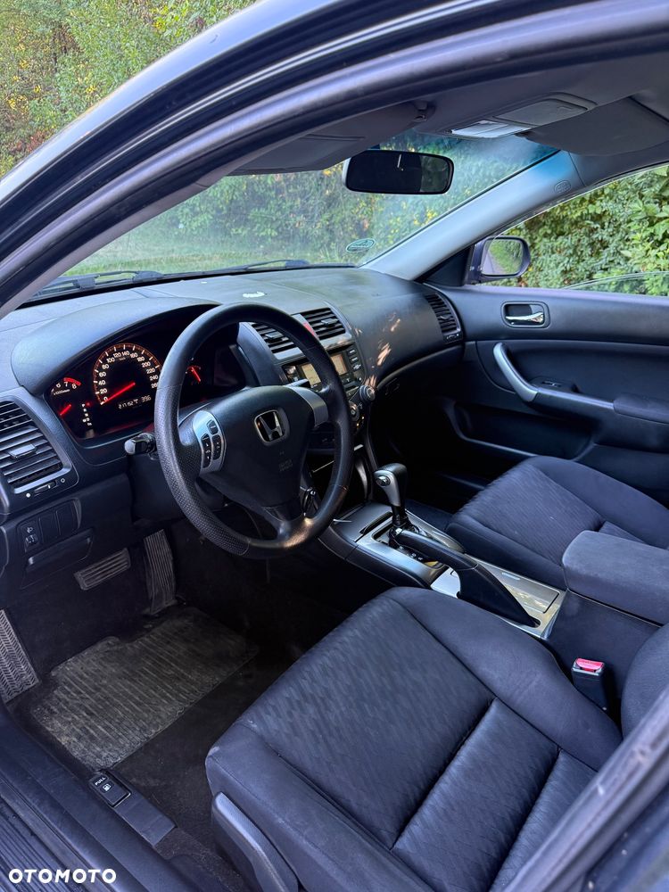 Honda Accord - 10