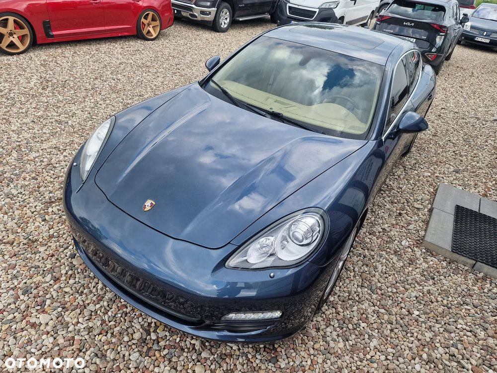 Porsche Panamera - 34