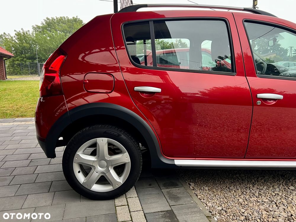 Dacia Sandero Stepway 1.6 - 8
