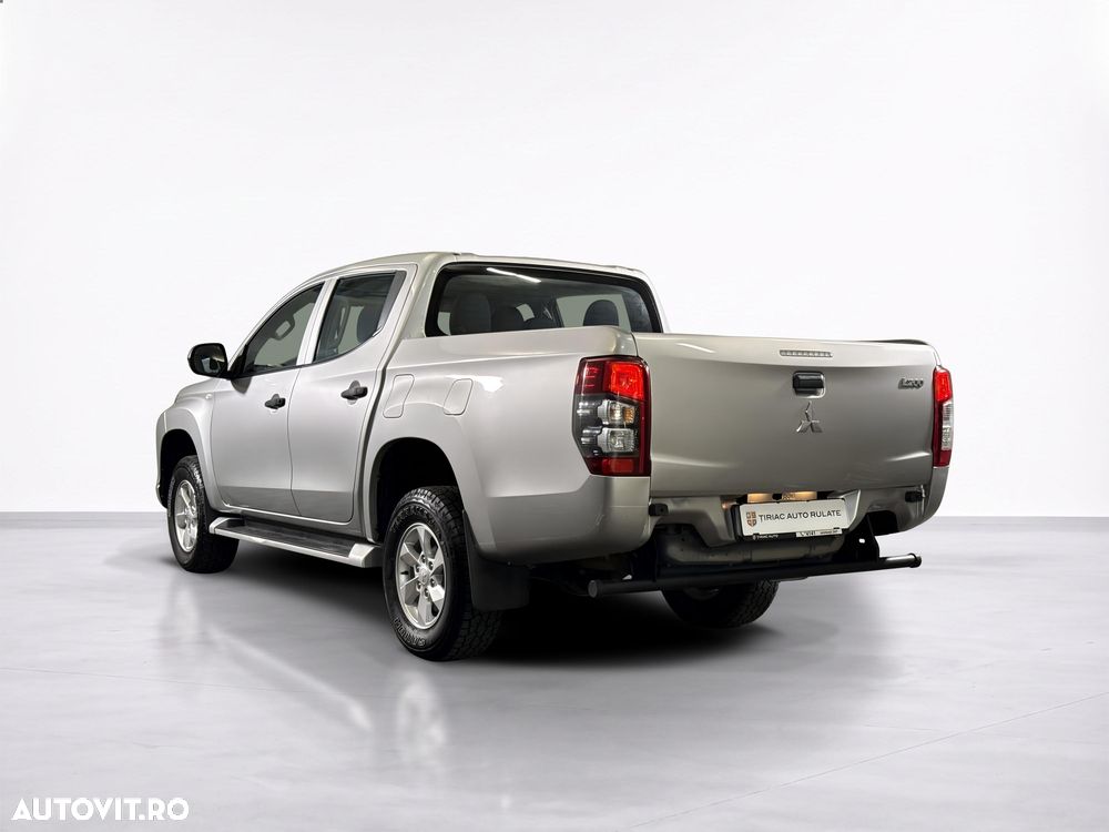 Mitsubishi L200 - 4