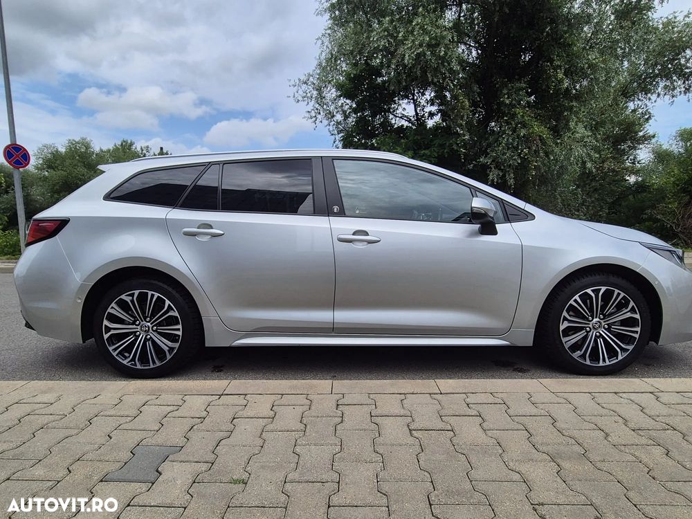 Toyota Corolla - 5