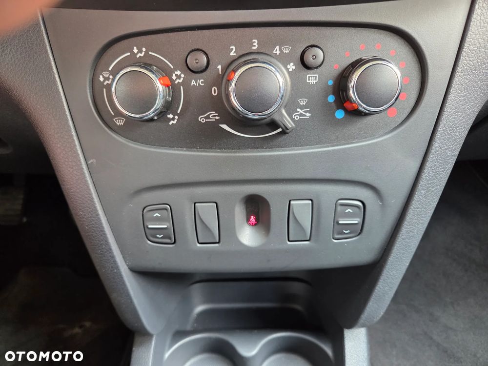 Dacia Sandero 1.2 16V 75 Essentiel - 15