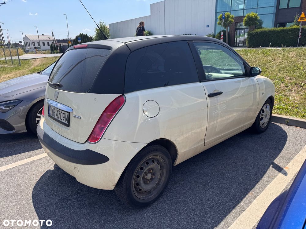 Lancia Ypsilon - 6