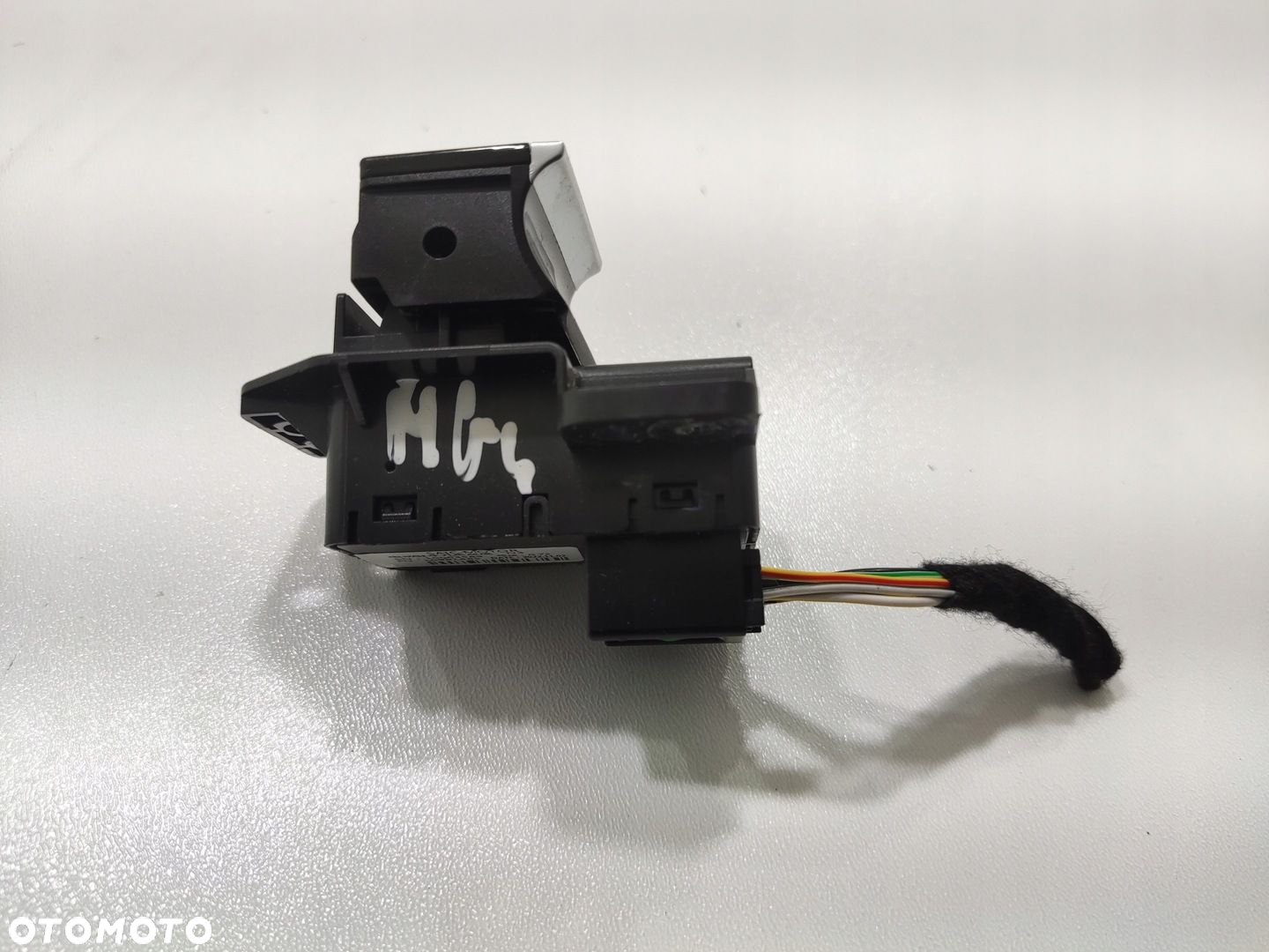 PRZYCISK PRZEŁĄCZNIK HAMULCA POSTOJOWEGO MG4 MG 4 2022-2025 10981485 - 4