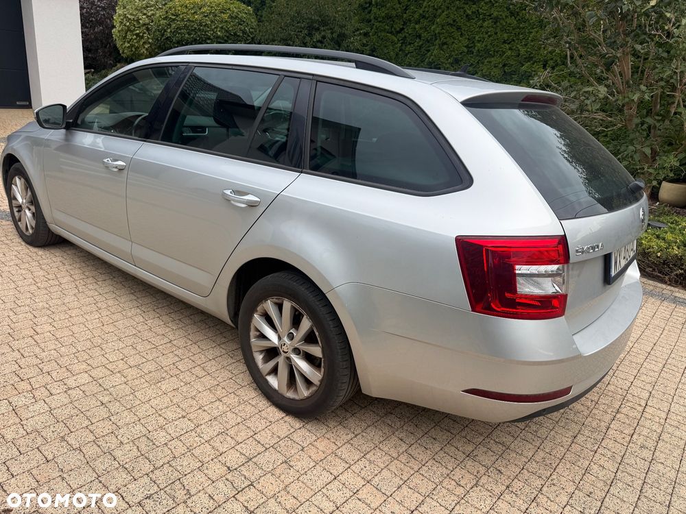 Skoda Octavia 1.6 TDI Premium Edition - 15