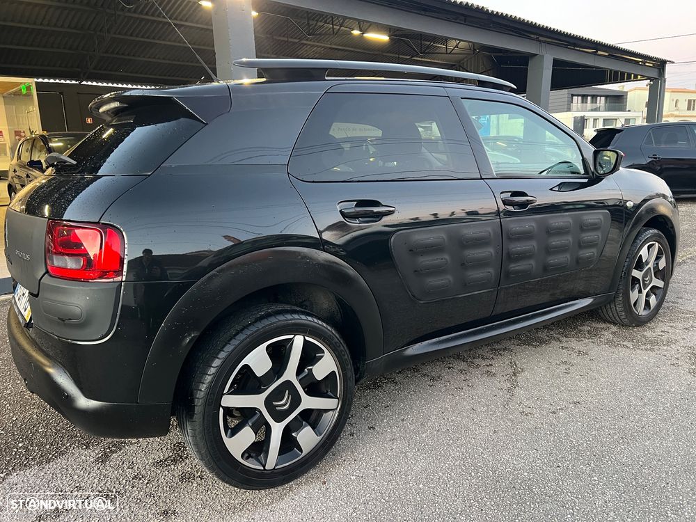 Citroën C4 Cactus 1.2 PureTech Shine - 27