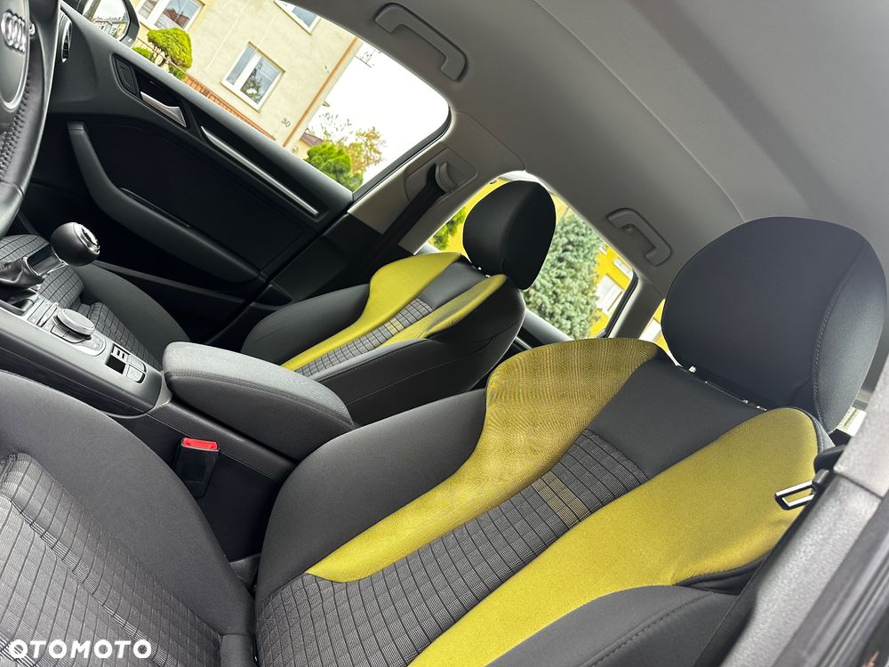 Audi A3 Sportback 1.6 TDI S line Sportpaket - 21