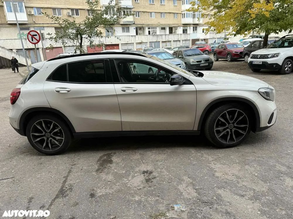 Mercedes-Benz GLA 200 d Aut. - 9