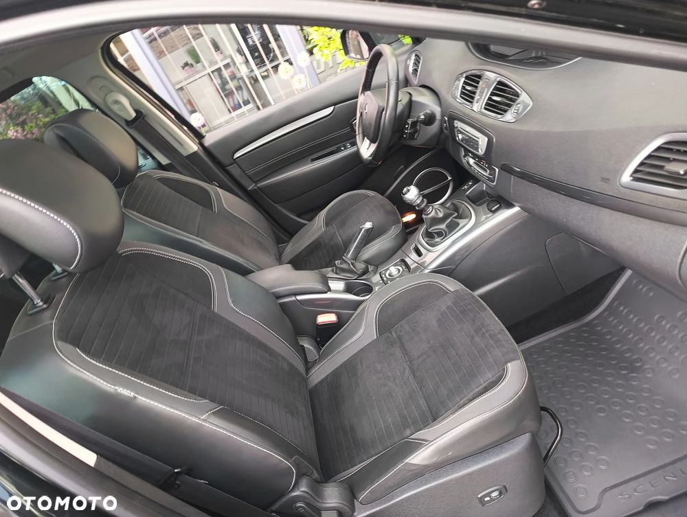 Renault Scenic dCi 130 FAP Start & Stop Bose Edition - 21