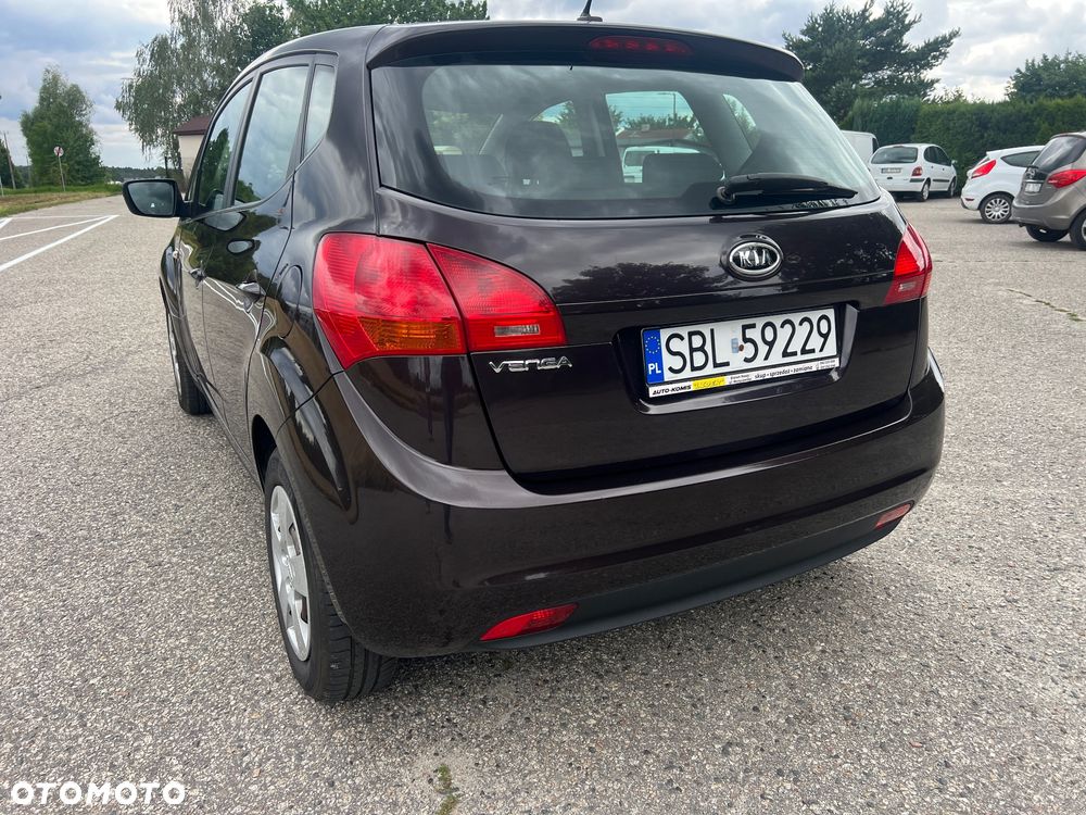 Kia Venga 1.4 CVVT Vision - 31
