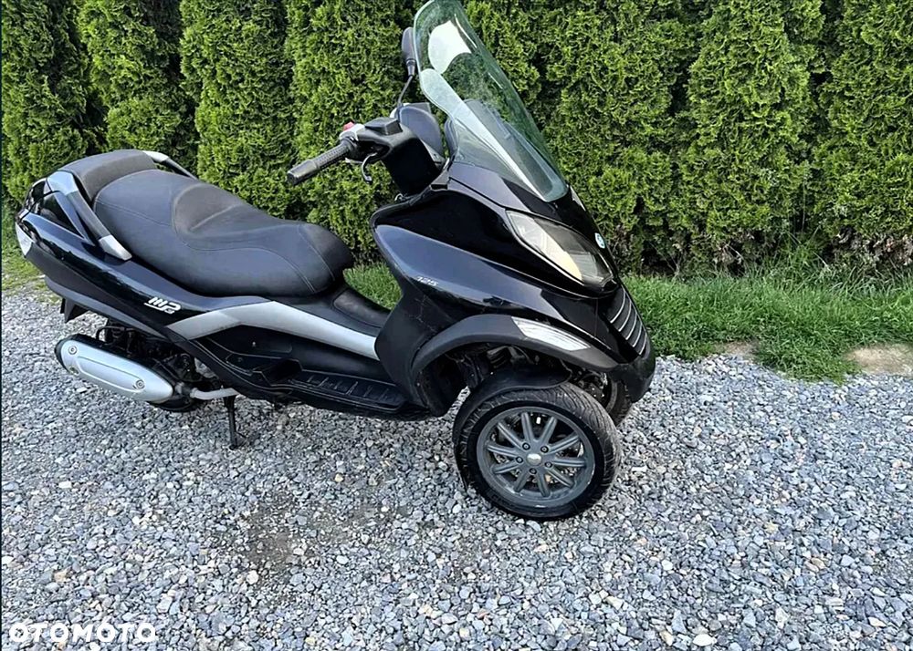 Piaggio MP-3 - 2
