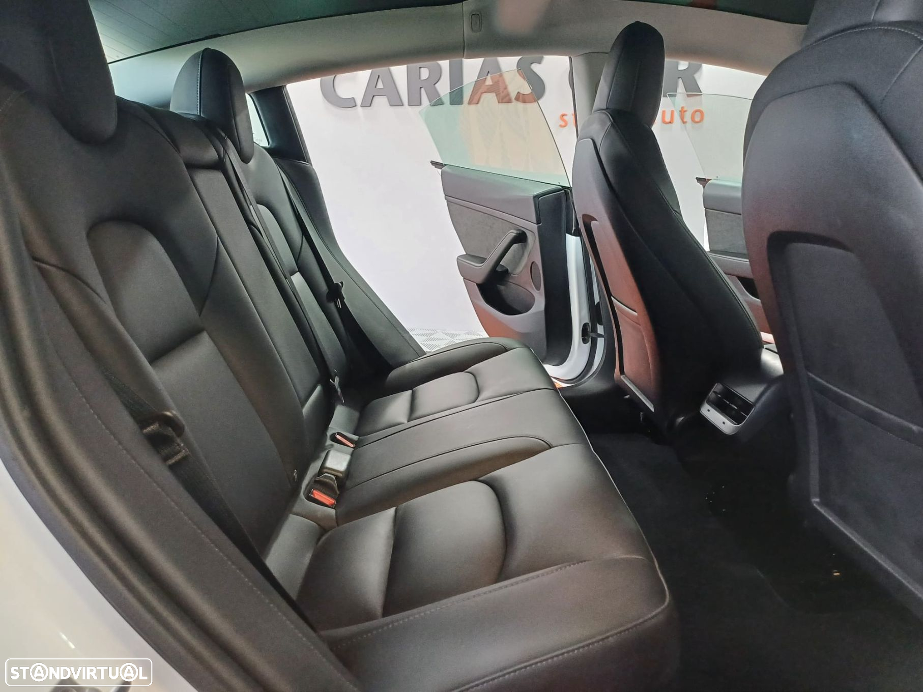 Tesla Model 3 - 12