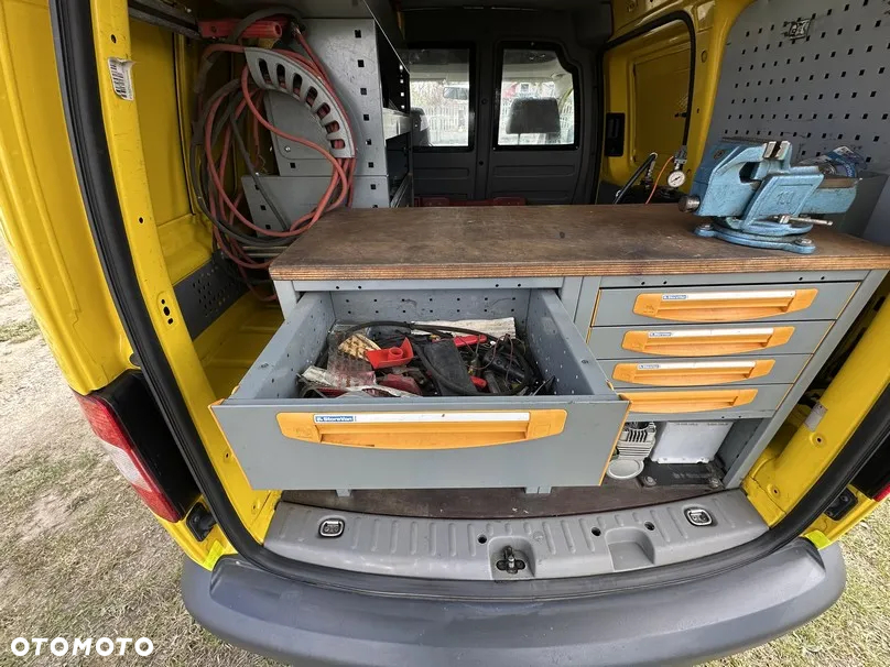 Volkswagen Caddy - 17