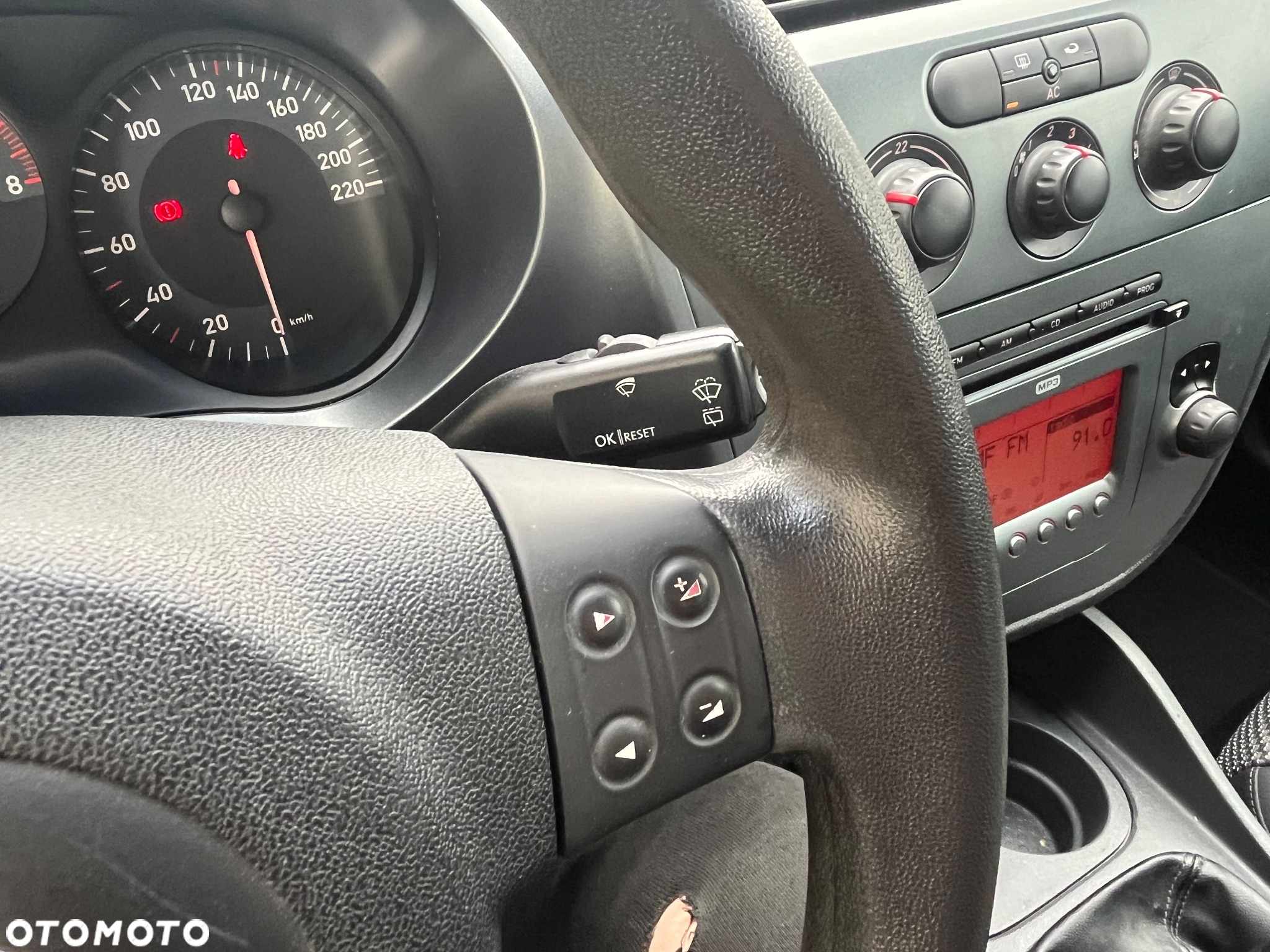 Seat Leon 1.6 Reference - 12