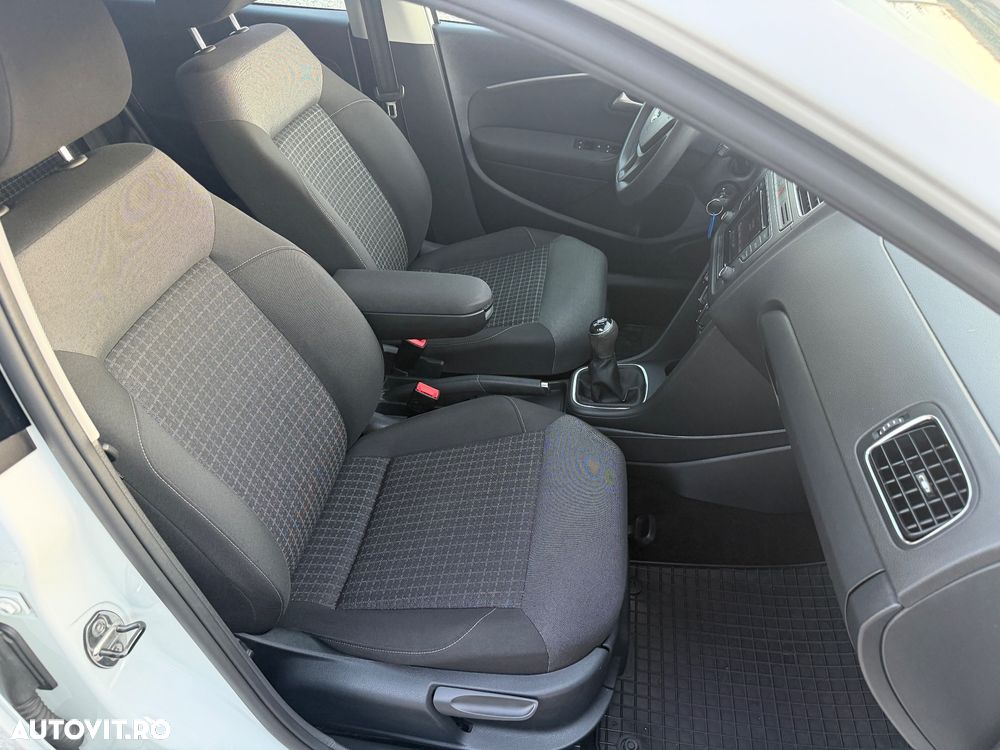 Volkswagen Polo 1.4 TDI CR Comfortline - 10