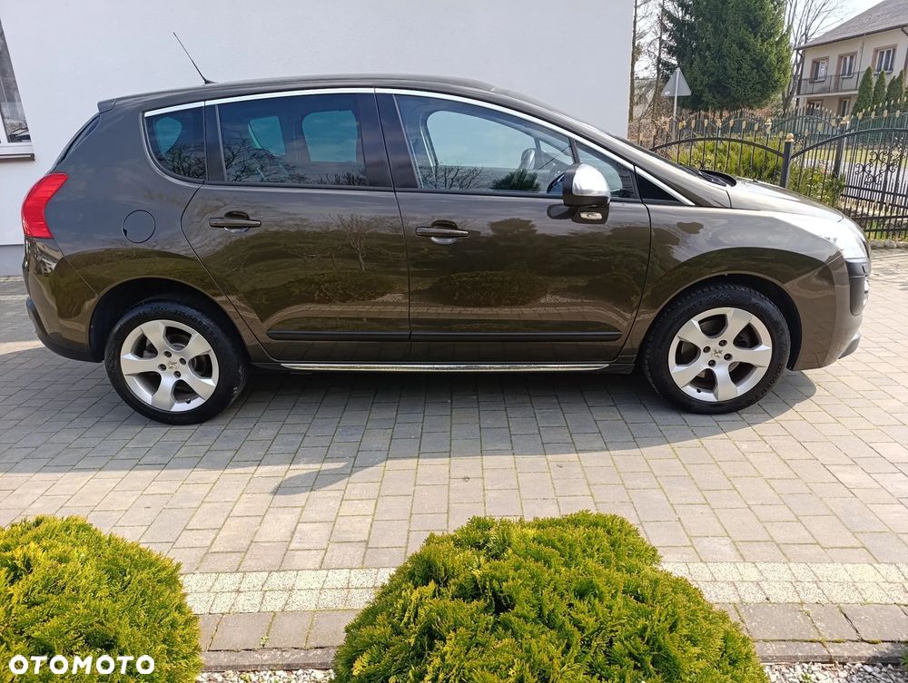 Peugeot 3008 155 THP Automatik Premium - 3