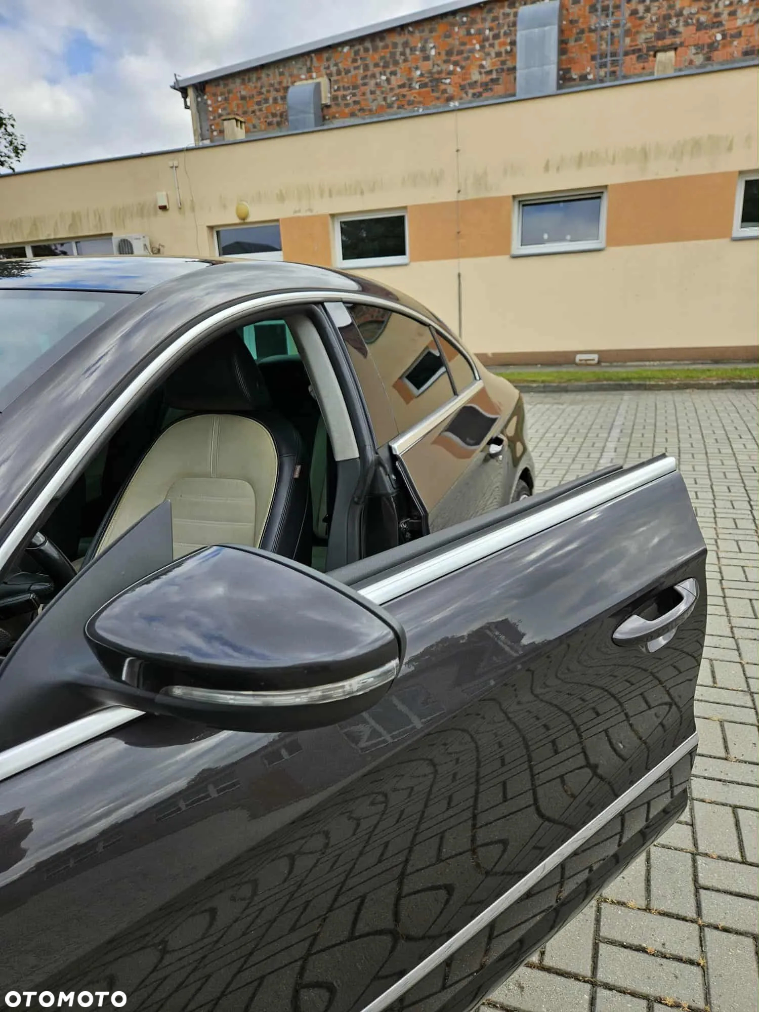Volkswagen Passat CC - 10
