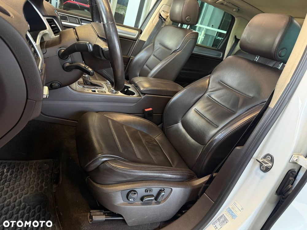 Volkswagen Touareg - 29