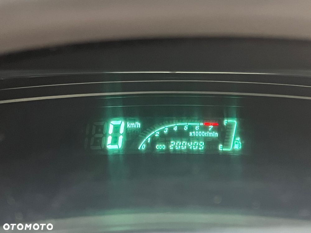 Toyota Yaris 1.0 Sol - 11