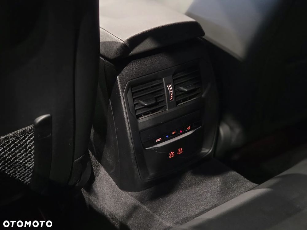 BMW Seria 3 - 17
