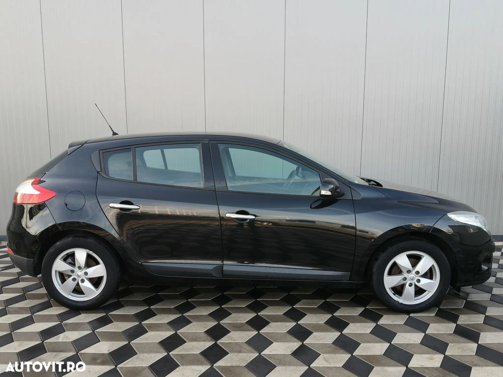 Renault Megane Grandtour TCe 130 BOSE Edition - 16