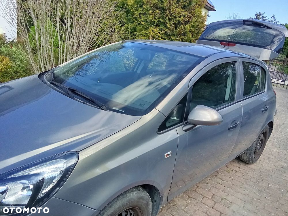 Opel Corsa 1.2 16V Essentia - 16