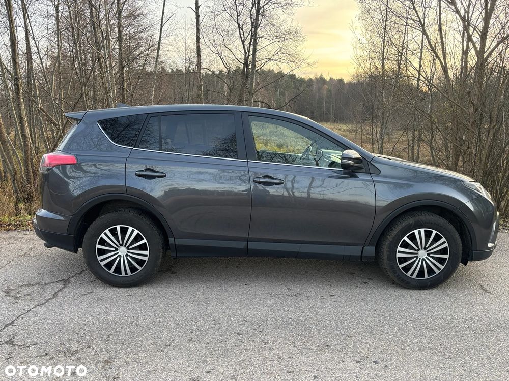 Toyota RAV4 2.0 D-4D Premium 4x2 - 7