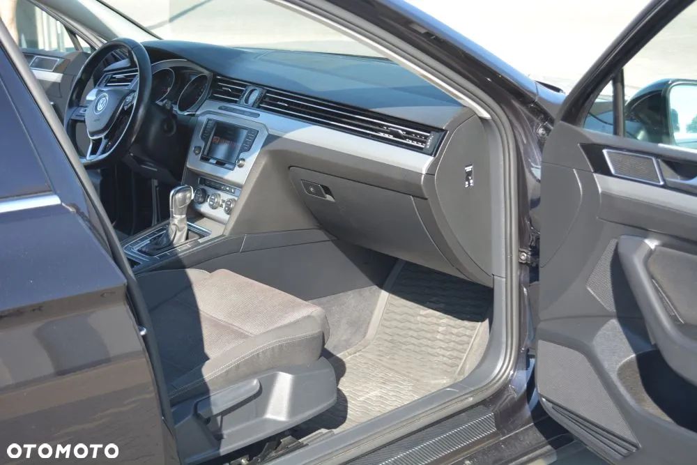 Volkswagen Passat 2.0 TDI BMT Comfortline DSG - 19