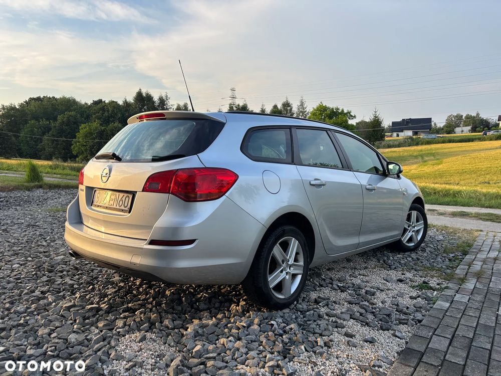 Opel Astra - 4