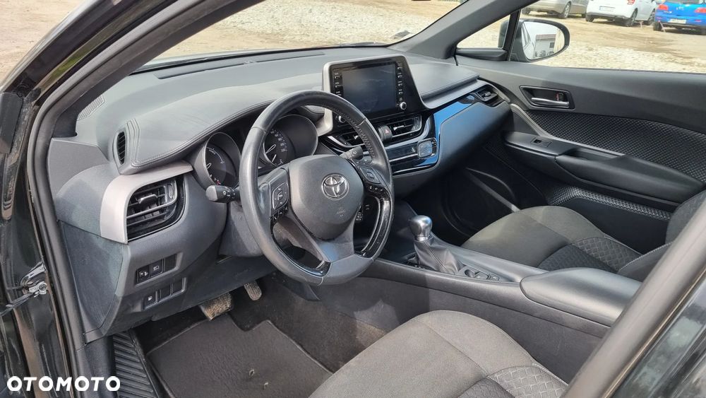 Toyota C-HR Business-Edition - 30