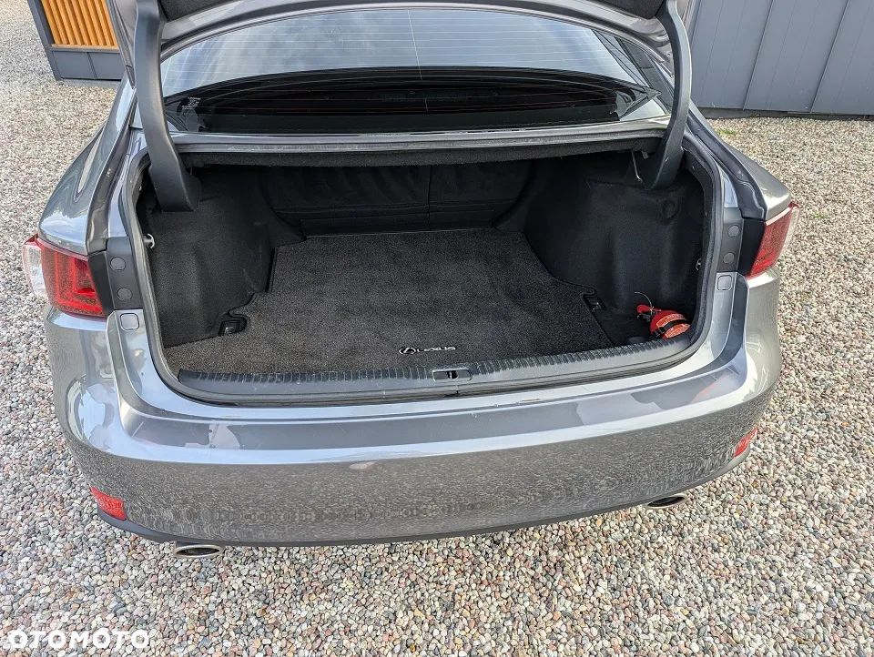 Lexus IS 200t F Sport - 26