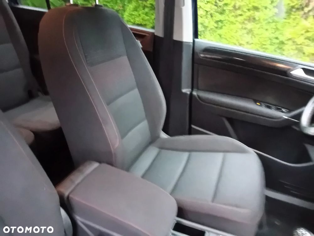 Volkswagen Touran 1.2 TSI BMT Trendline - 13