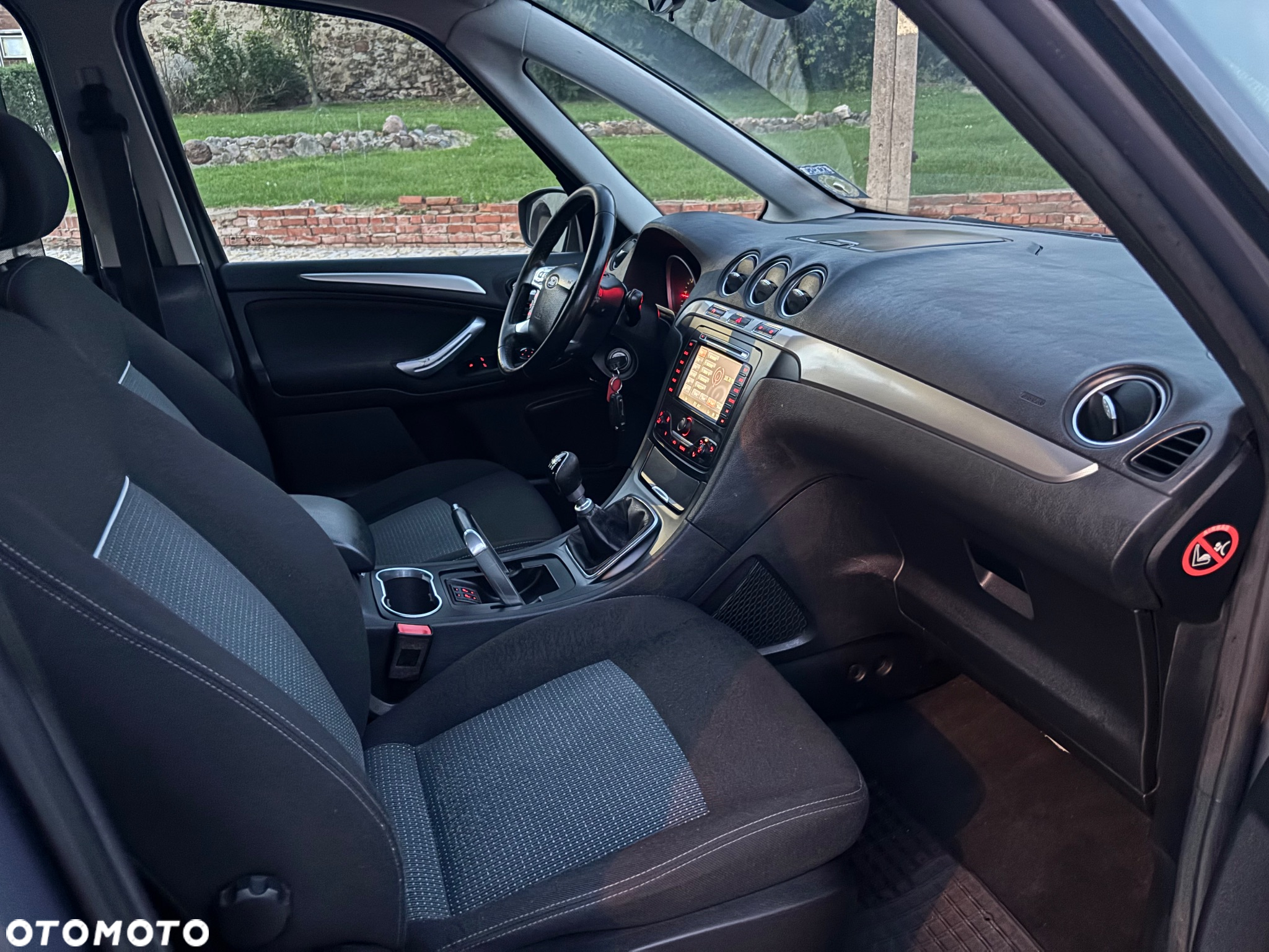 Ford Galaxy 2.0 TDCi Ghia - 12