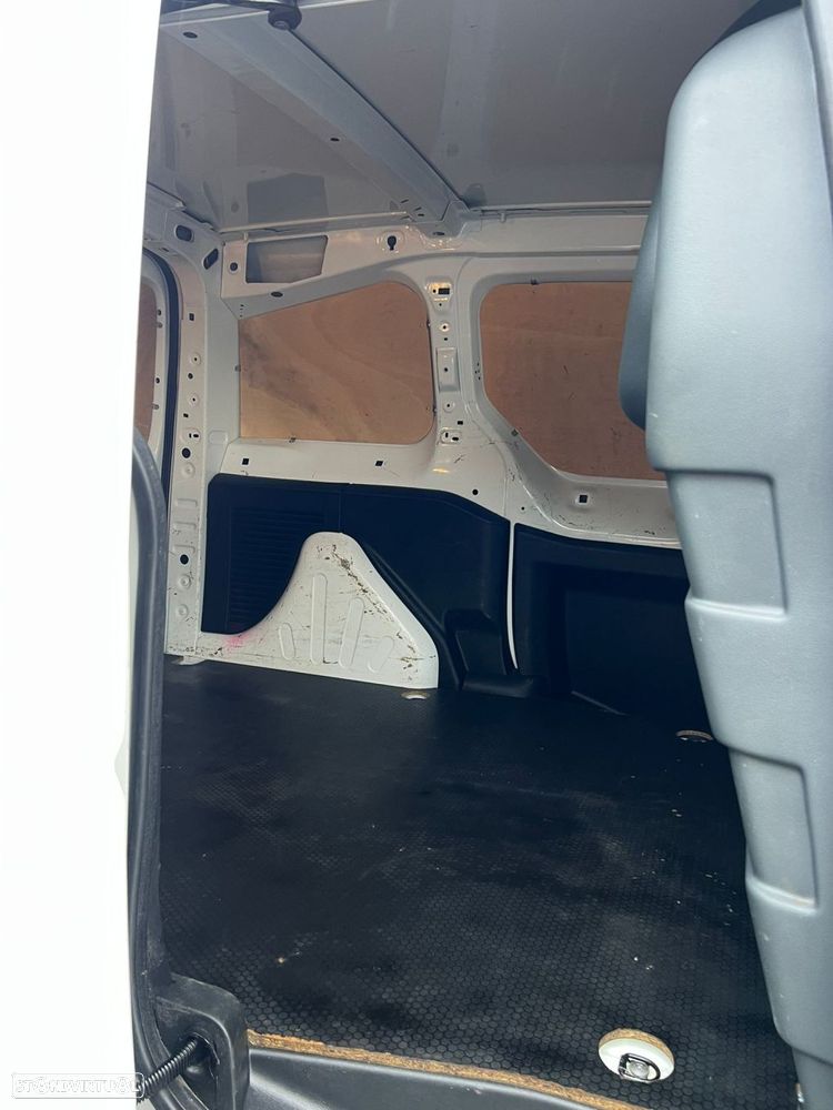 Citroën Berlingo HDI EAT8 - 8