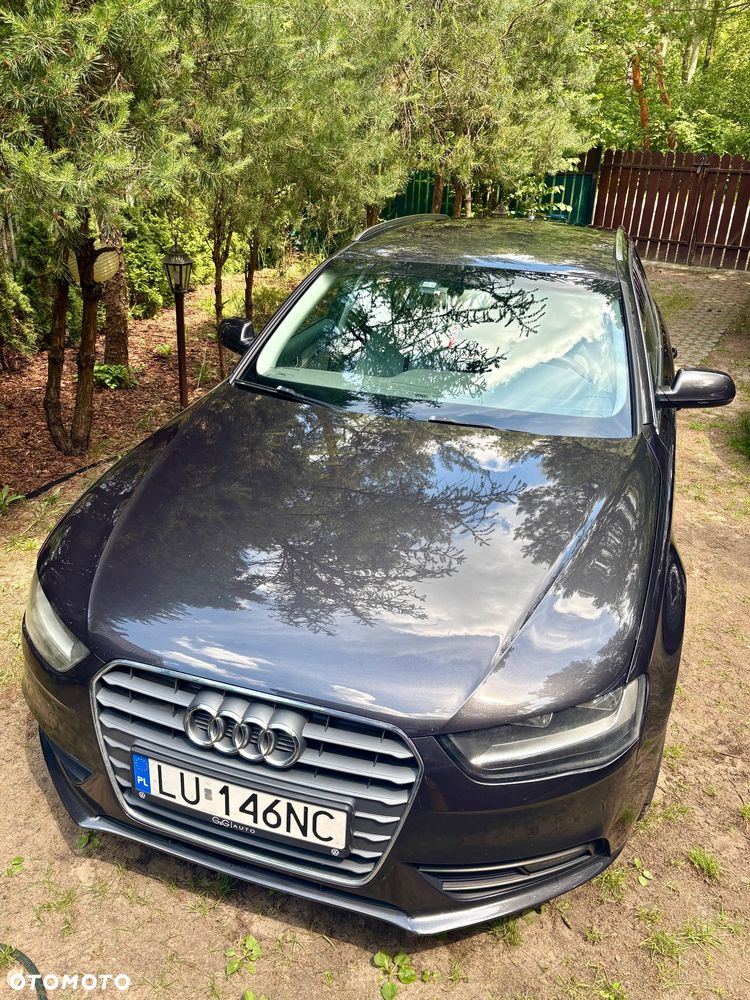 Audi A4 Avant 2012 photo 4