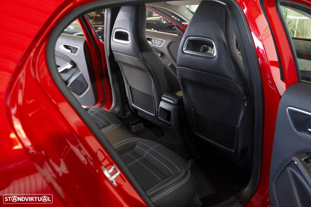 Mercedes-Benz GLA 180 (CDI) d Urban - 7