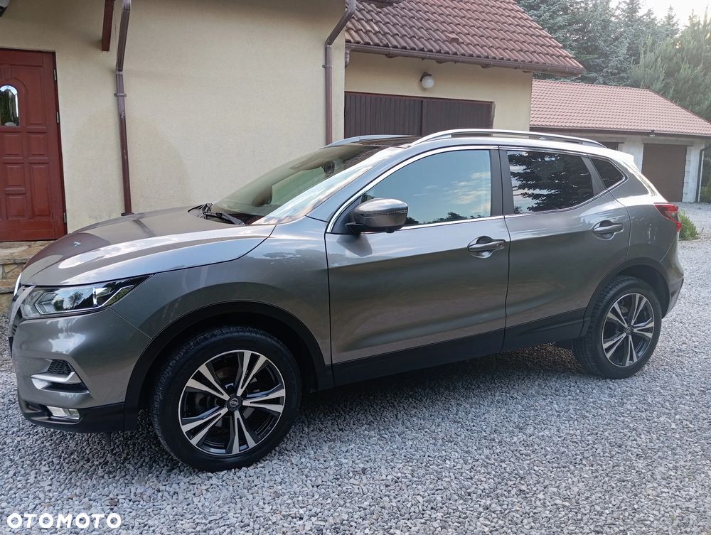 Nissan Qashqai 1.6 DCi N-Connecta - 4