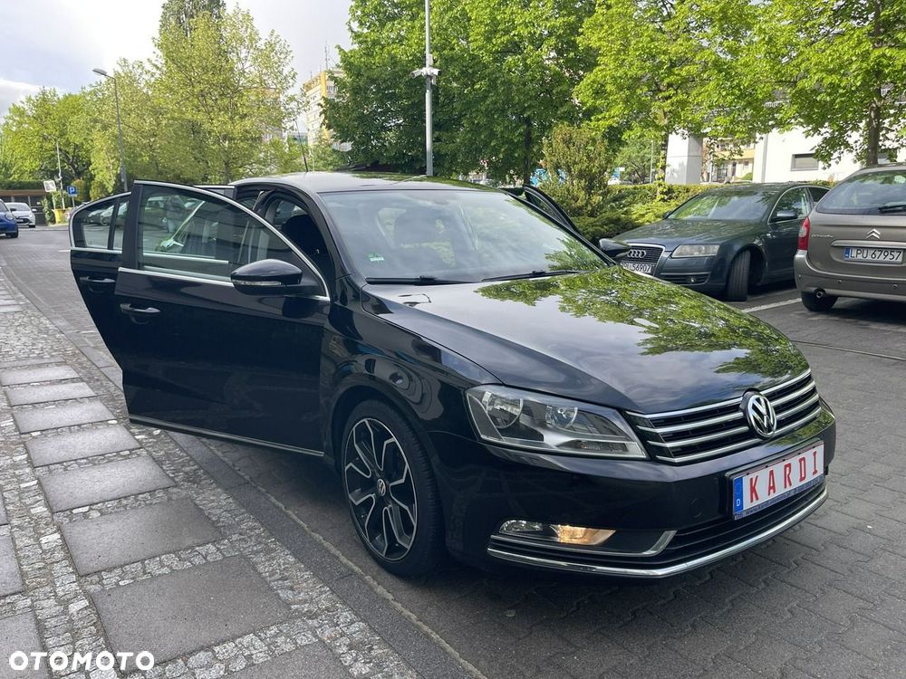 Volkswagen Passat - 14
