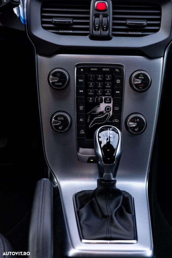 Volvo V40 D4 VEA Aut. Inscription - 19