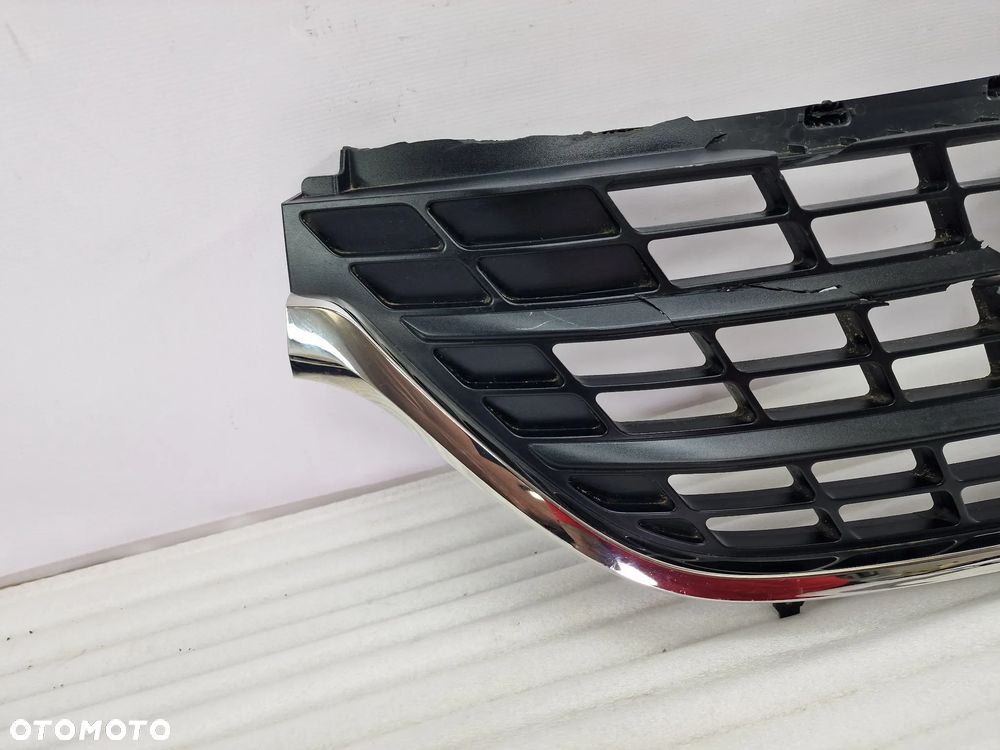 RENAULT TRAFIC III LIFT 18- CHROM ATRAPY / GRILLA PRZEDNIEGO PRZÓD , NR AUKCJI GR296 - 2