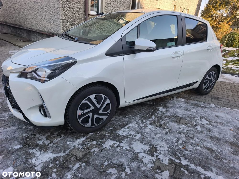 Toyota Yaris 1.5 Premium - 2