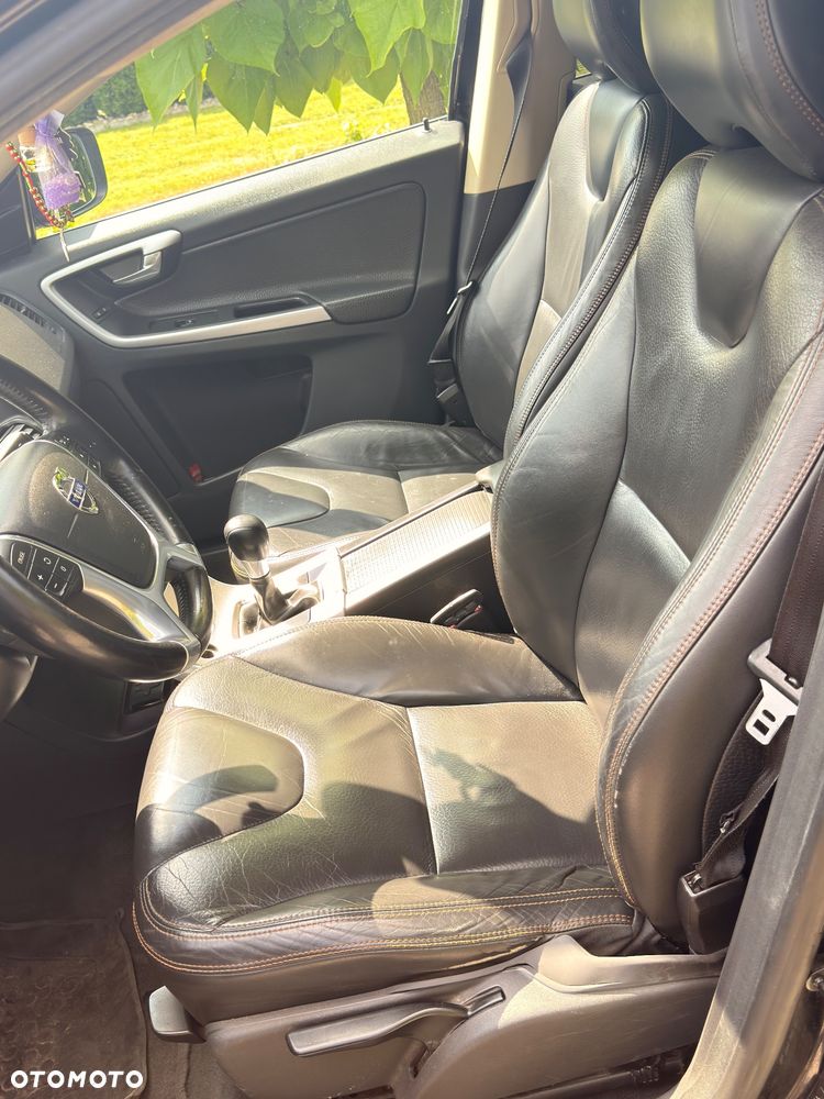 Volvo XC 60 D3 Momentum - 9