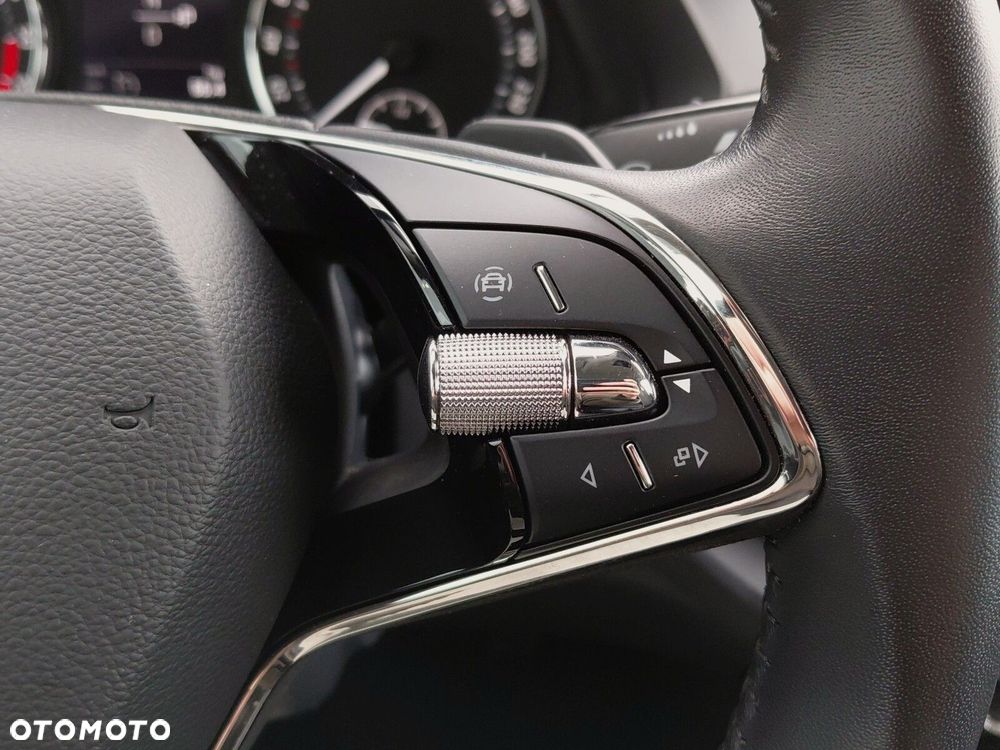 Skoda Octavia 2.0 TDI Ambition DSG - 20