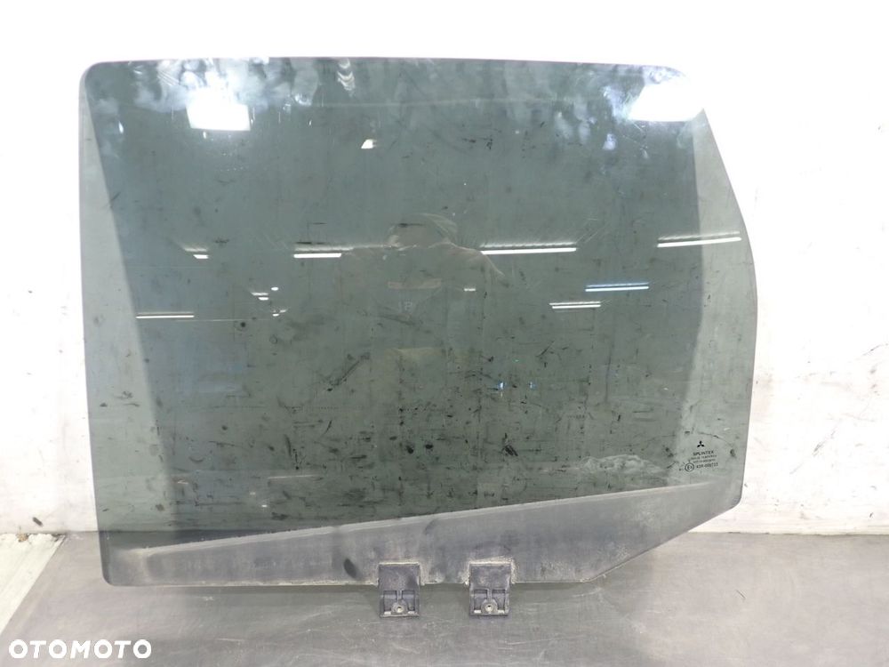 SZYBA BOCZNA LEWA TYLNA DRZWI MITSUBISHI COLT VI Z30 - 1