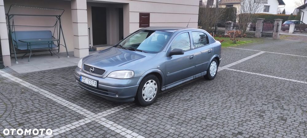 Opel Astra 1.4 Essentia - 1
