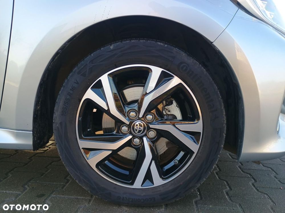 Toyota Yaris Hybrid 1.5 Style - 10